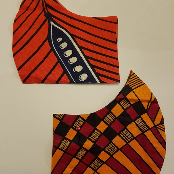 Reversible African Face Mask - Picture 7 of 16
